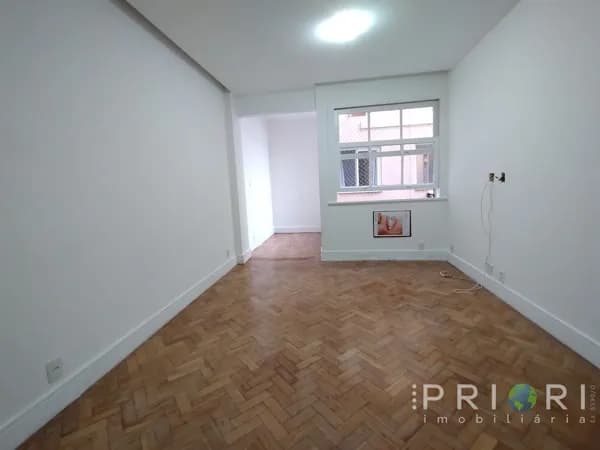 Vendo Apartamento 02 Quartos em Ipanema
