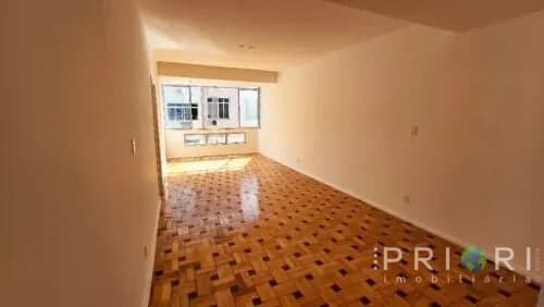 Apartamento 03 Quartos em Copacabana