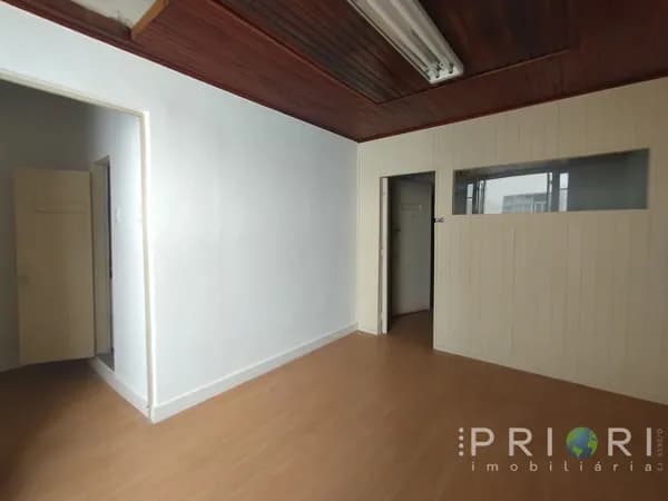 Sala Comercial ou moradia !