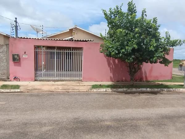 Casa em Cáceres - Lobo