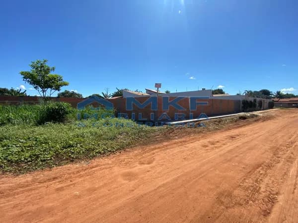 Lote/Terreno em Cáceres - Cavalhada I