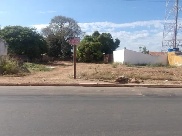 Lote/Terreno em Cáceres - Centro
