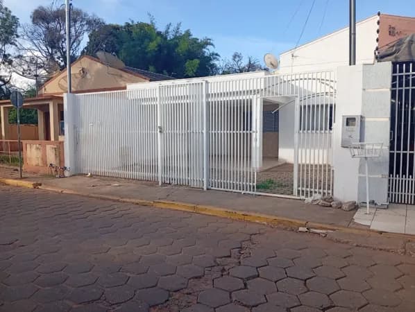 Casa em Cáceres - Centro