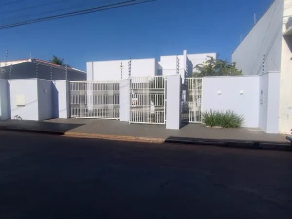 Casa em Cáceres - Centro
