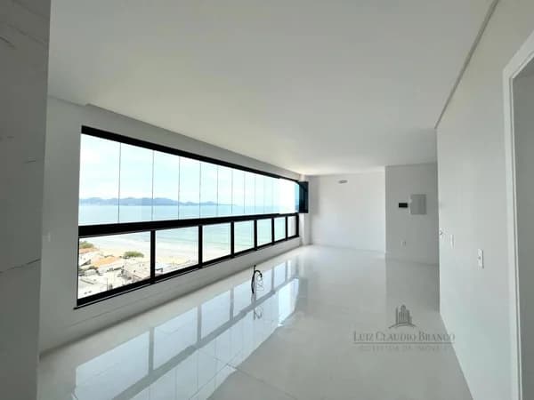 Apartamento Alto Padrão para Venda em Centro Porto Belo-SC