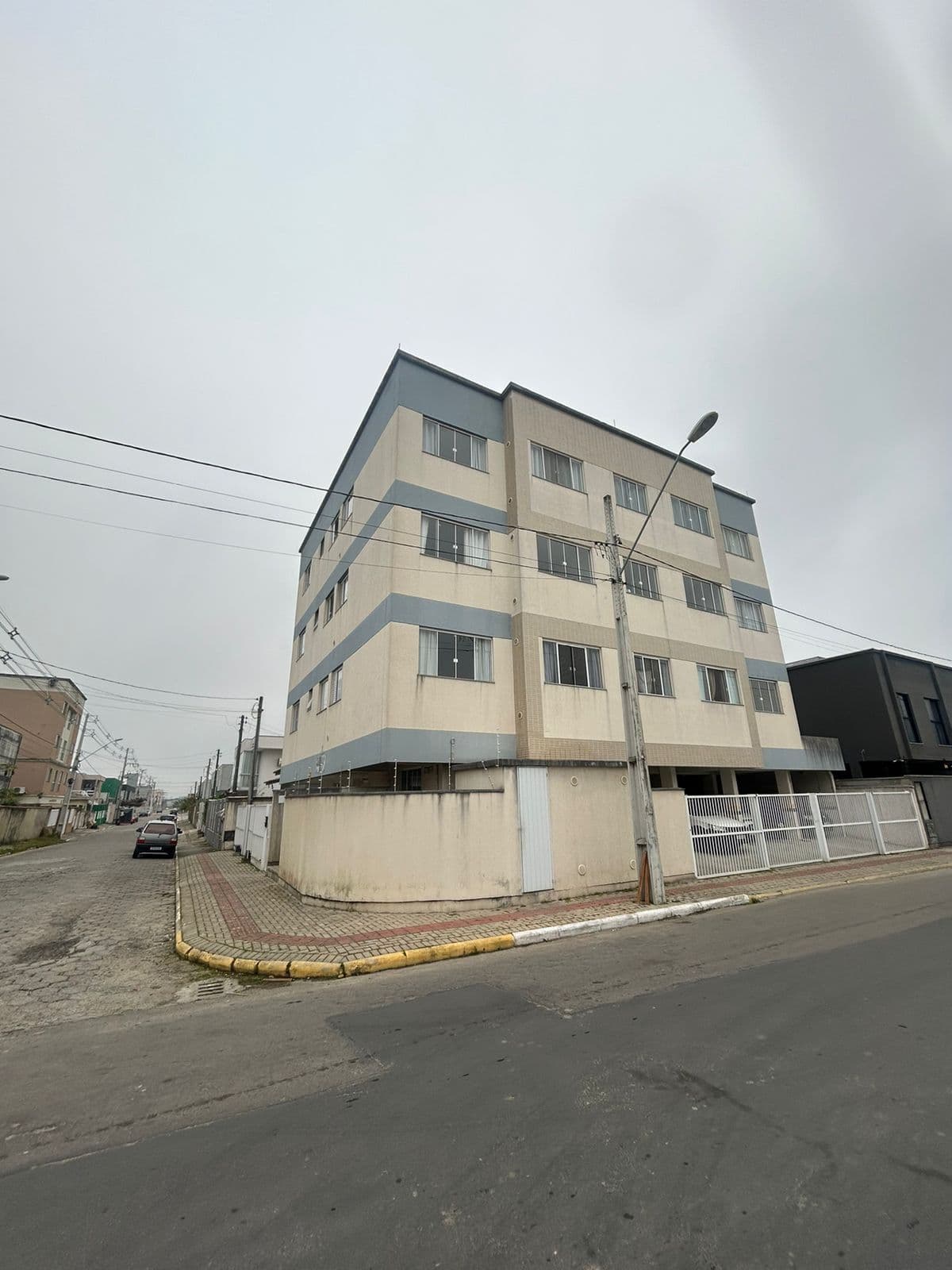Apartamento à Venda no Edifício Ushuaia – Morretes | 2 Dormitórios | 1 Vaga Coberta