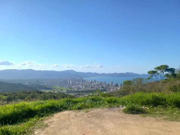 Terrenos com vista panorâmica para o Mar.
