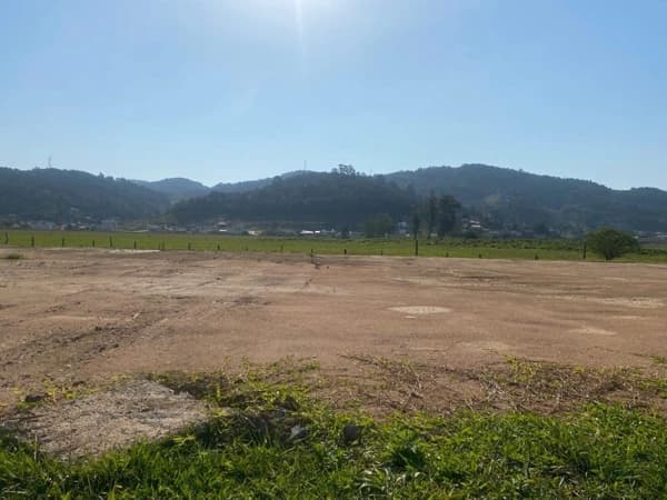 Terreno à venda no bairro São João (Margem Esquerda) em Tubarão/SC