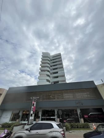 Apartamento à venda no bairro Centro em Tubarão/SC