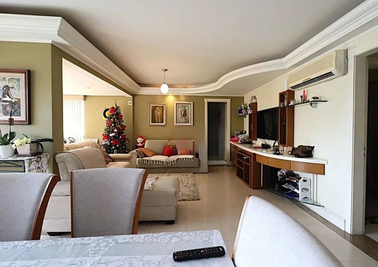 Amplo Apartamento de 138m² com Vista Livre, 3 Dormitórios e 2 Vagas