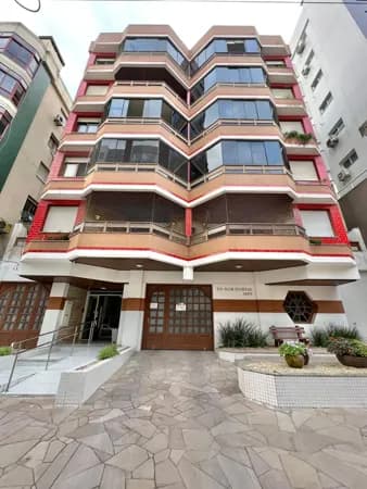 Amplo 3 Dormitórios com Suíte, Sacada e 2 Vagas
