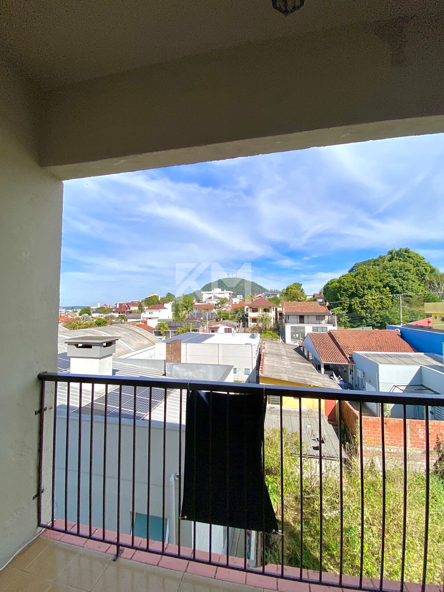APARTAMENTO NA RUI BARBOSA - VISTA PARA O MORRO