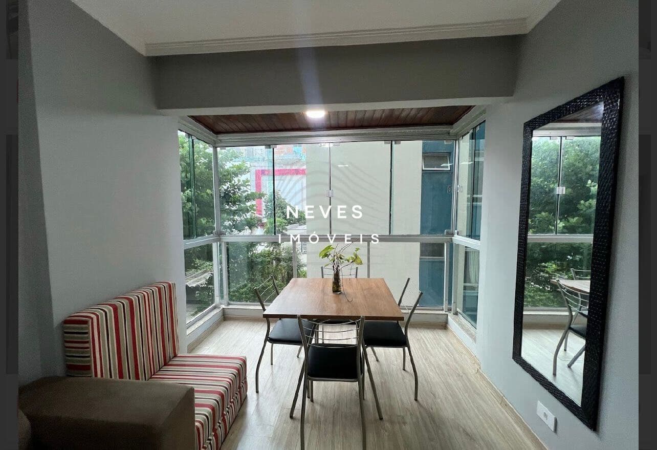 APARTAMENTO EM PRÉDIO FRENTE MAR NA BARRA NORTE