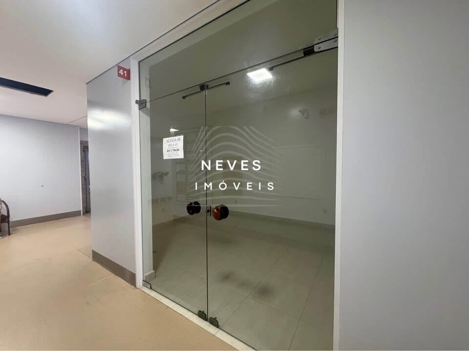 SALAS EM GALERIA NA BARRA NORTE