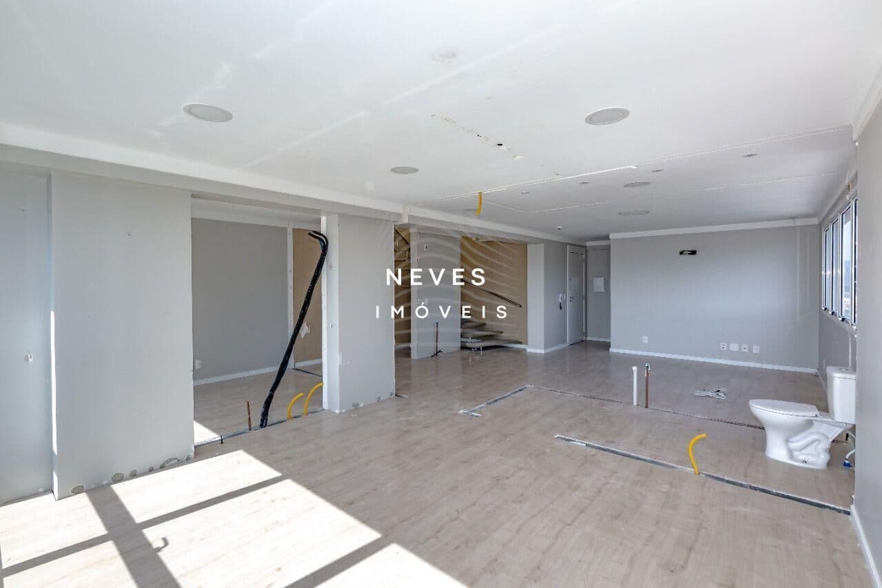 SALA COMERCIAL DUPLEX PARA LOCAÇÃO EM PRÉDIO COMERCIAL BARRA NORTE