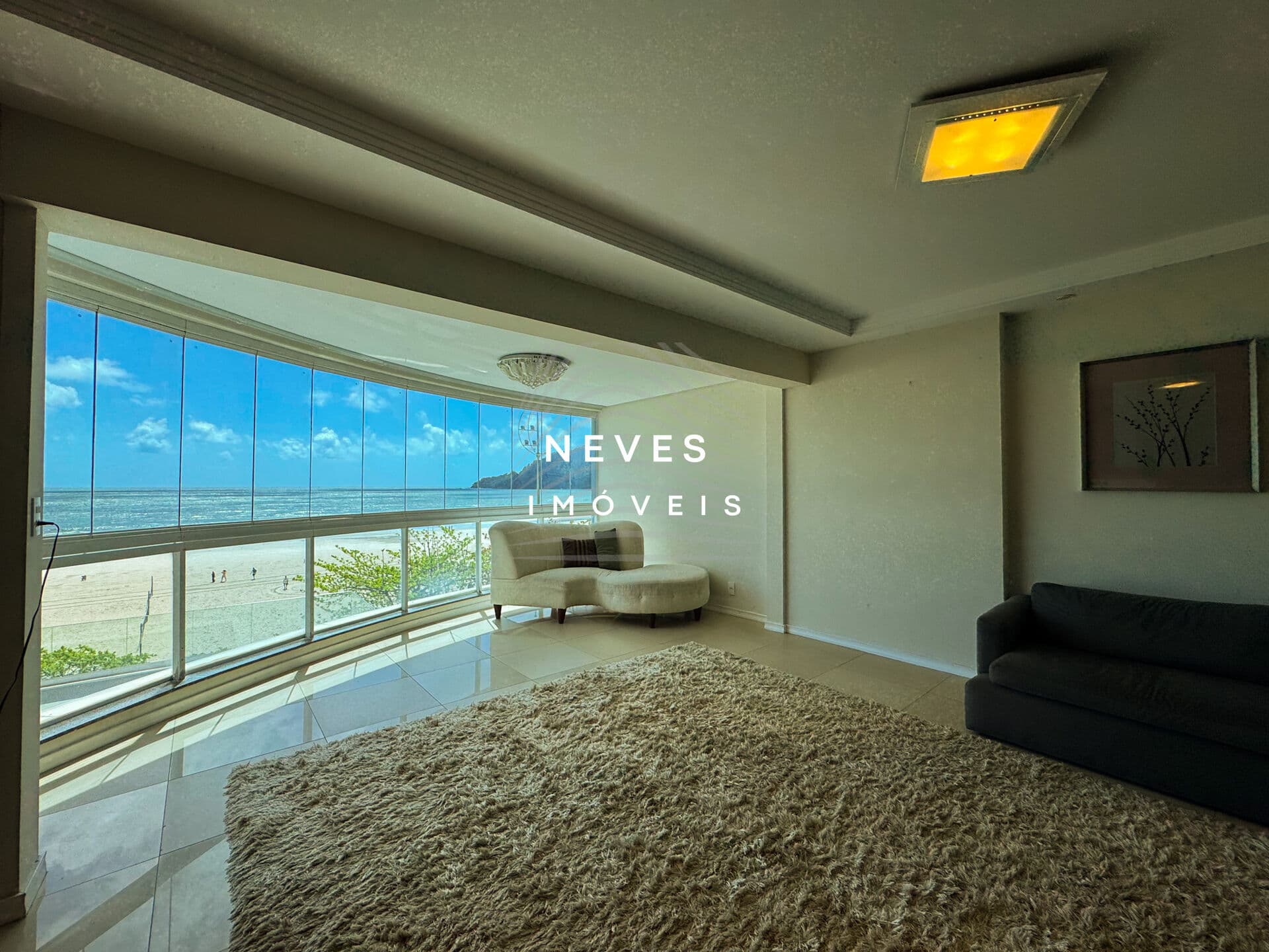 APARTAMENTO DIFERENCIADO FRENTE MAR NA AV.ATLÂNTICA 450M2