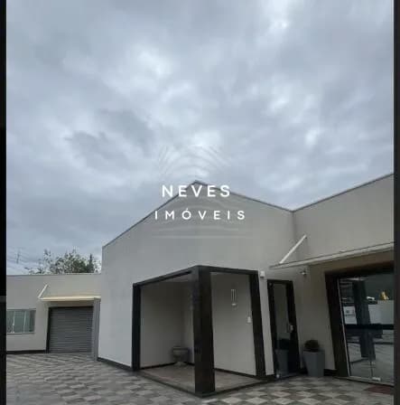 SALA COMERCIAL TÉRREA – LOCAÇÃO ANUAL – BALNEÁRIO CAMBORIÚ