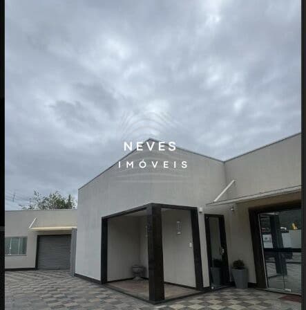 SALA COMERCIAL TÉRREA – LOCAÇÃO ANUAL – BALNEÁRIO CAMBORIÚ