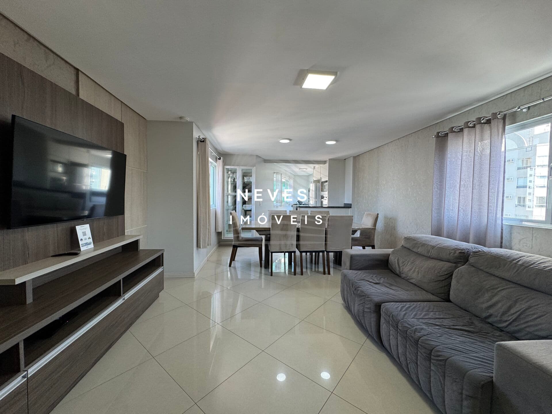 Apartamento no Centro de Balneário Camboriú – Venda / Locação