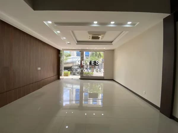 SALA COMERCIAL AMPLA COM 331M2 CENTRO DE BC