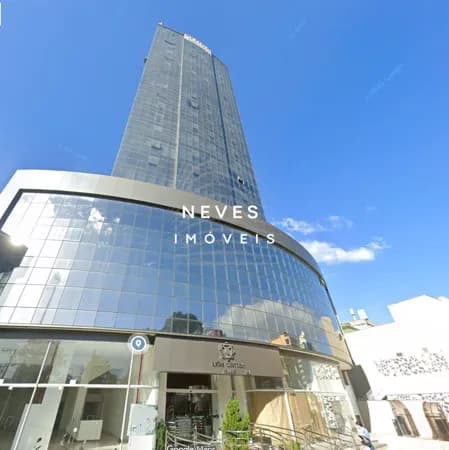 SALA COMERCIAL TÉRREA COM 288M2 FRENTE AVENIDA ITAJAÍ