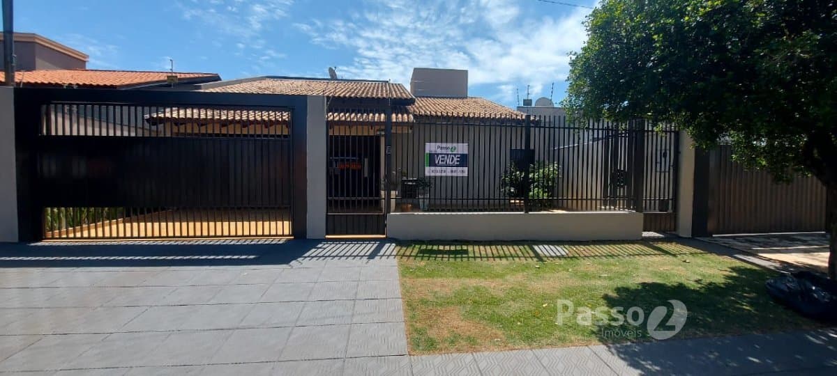 Casa Padrão para Venda em Vila Planalto Dourados-MS