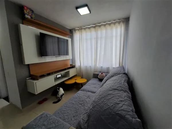 Apartamento à venda no ótimo Cond. Vivendas de Maricá, com muito espaço e segurança 24h – Colubandê - SG