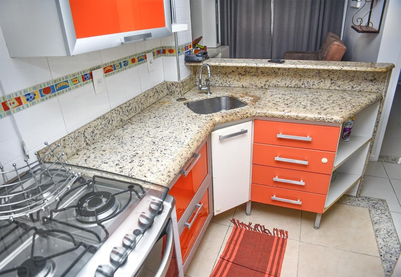 Apartamento na rua Eduardo Ornelas, Parada 40