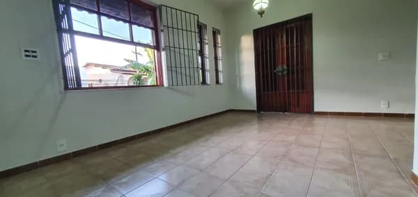 Ótima Casa duplex, 3 Quartos, Suíte, Escritório, em Condomínio no Zé garoto - SG