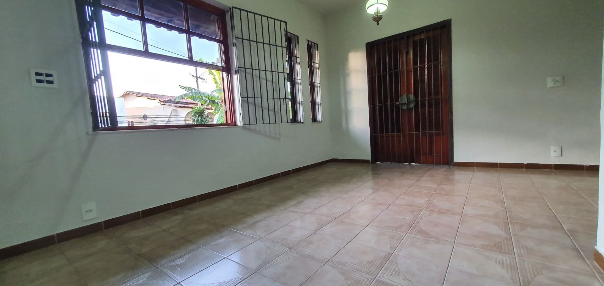 Ótima Casa duplex, 3 Quartos, Suíte, Escritório, em Condomínio no Zé garoto - SG