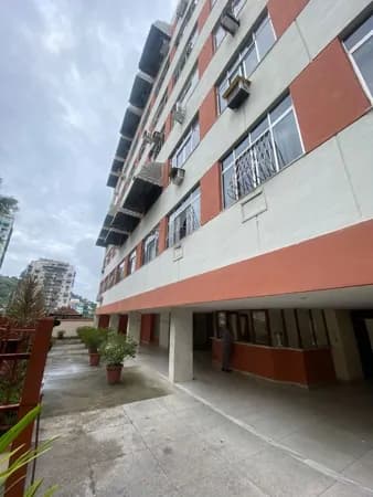 Apartamento em rua sem saída