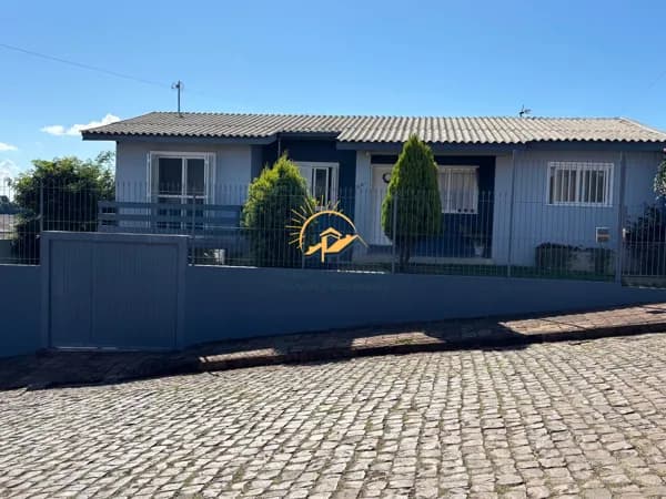 Casa à Venda no Bairro Glória - Carazinho