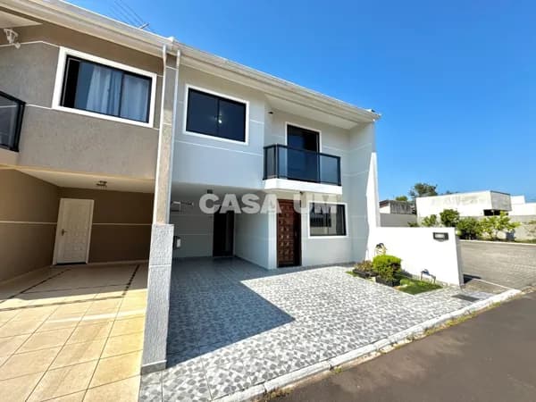 Sobrado em São José dos Pinhais - Bom Jesus