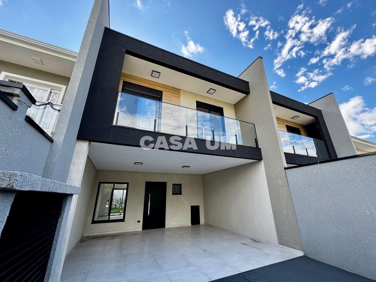 Sobrado em São José dos Pinhais - Cidade Jardim
