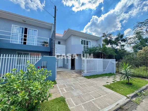 Sobrado em São José dos Pinhais - Costeira