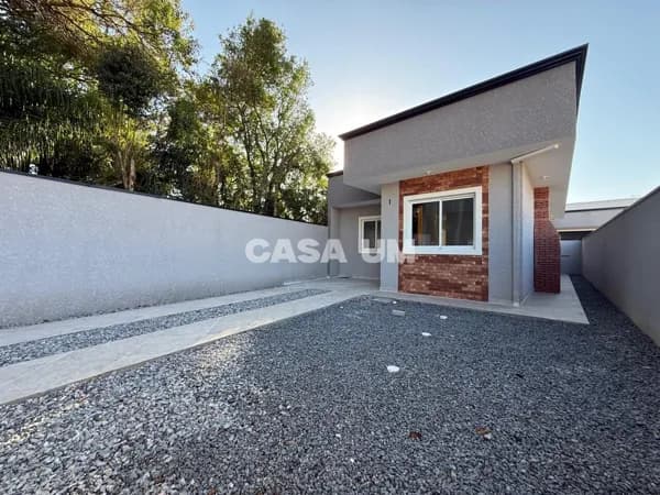 Casa em São José dos Pinhais - Santo Antônio