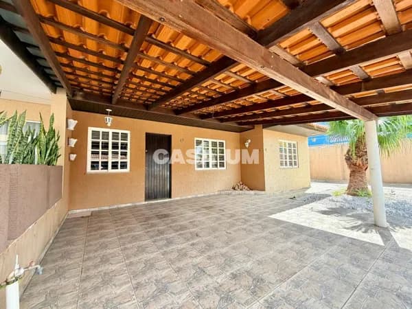 Casa em São José dos Pinhais - Santo Antônio
