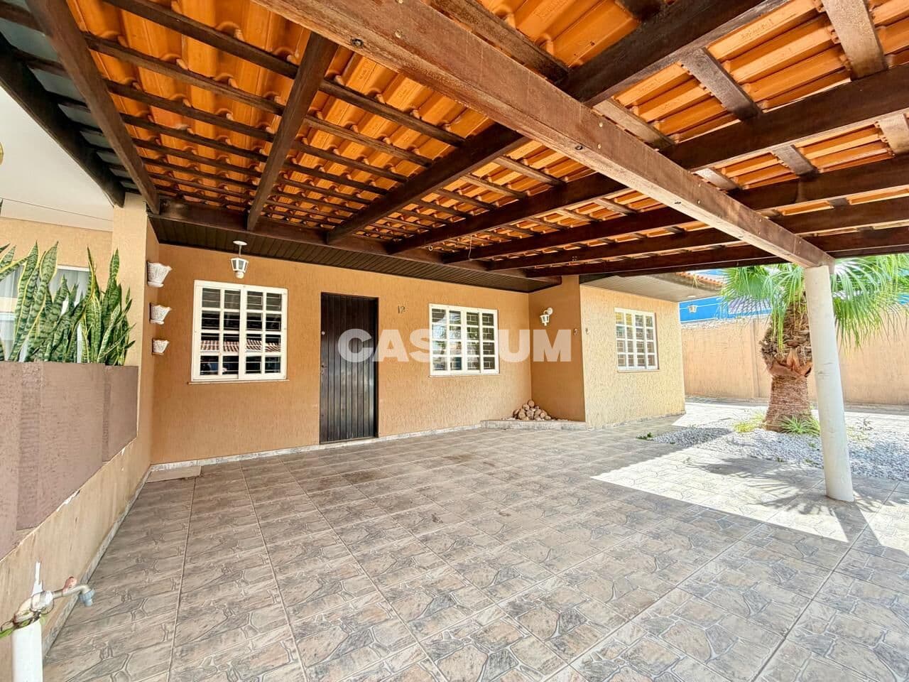 Casa em São José dos Pinhais - Santo Antônio