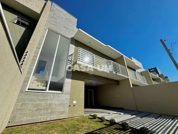 Sobrado em São José dos Pinhais - Cidade Jardim