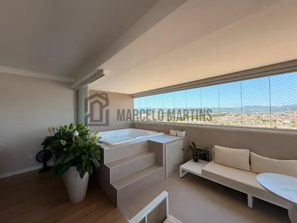 Apartamento Alto Padrão com 4 Quartos e Jacuzzi à Venda no Centro de Palhoça | 179m²