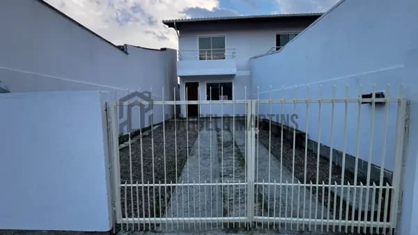 Casa Sobrado 64m² com 2 Dorms e 2 Vagas – Bela Vista