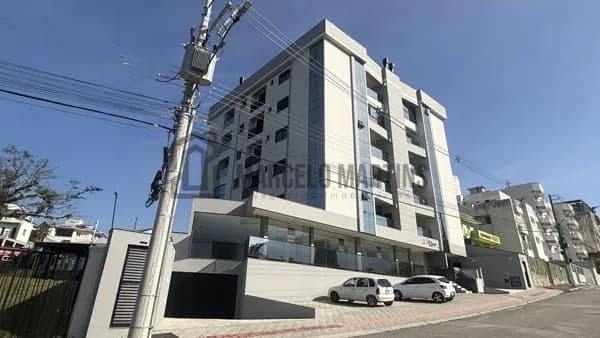 Apartamento de 3 dormitórios com vista para a Pedra Branca em Palhoça