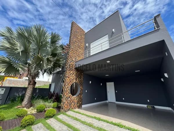 Casa à venda no bairro Pedra Branca – Palhoça/SC ✨