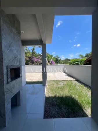 Casa à venda em Guabiruba/SC.
