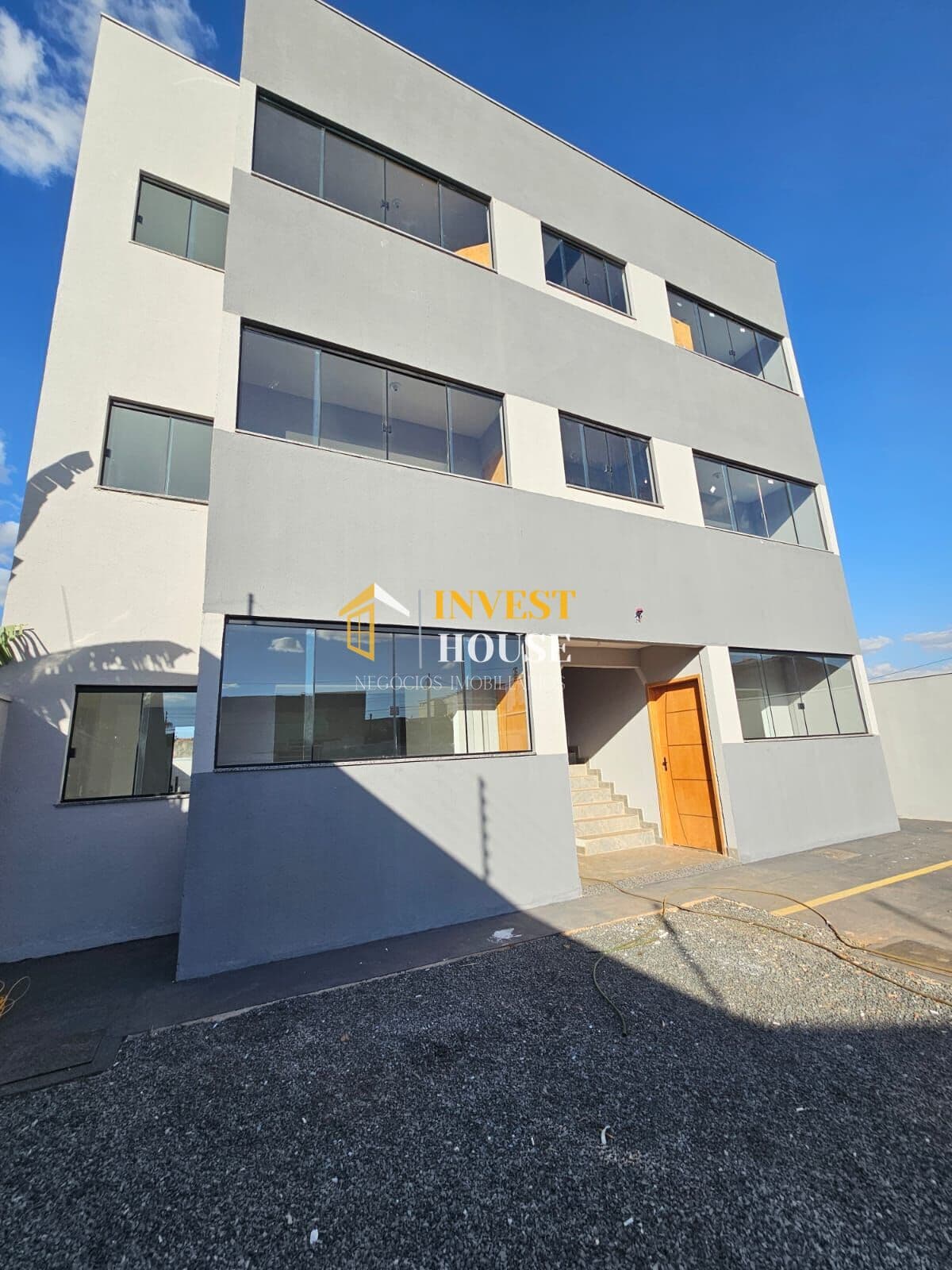 Apartamento 2/4 1 suíte no bairro De Lourdes - Anápolis/GO