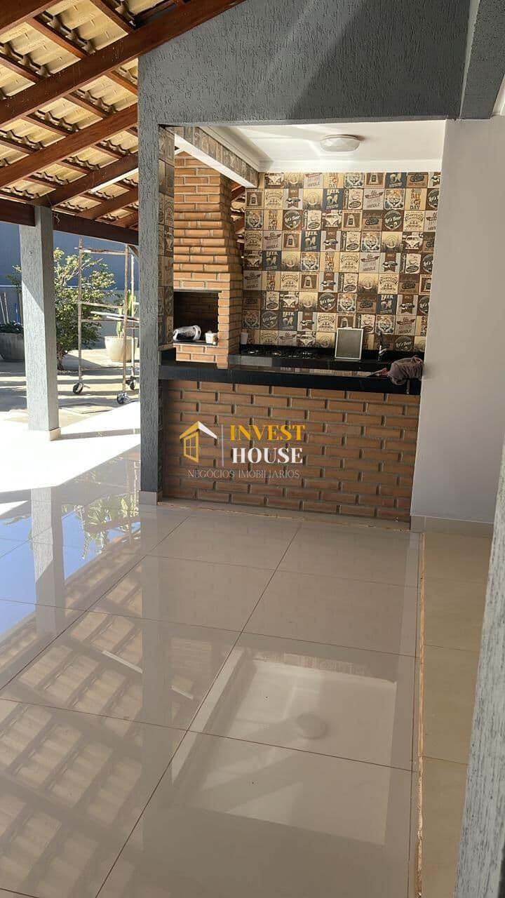 Casa Sobrado com Piscina e 4 suítes no Loteamento Novo Jundiaí - Anápolis/GO