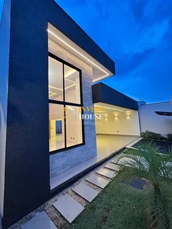 Casa com piscina e acabamento de alto padrão 3 suítes no Parque Brasília 2ª Etapa - Anápolis/GO