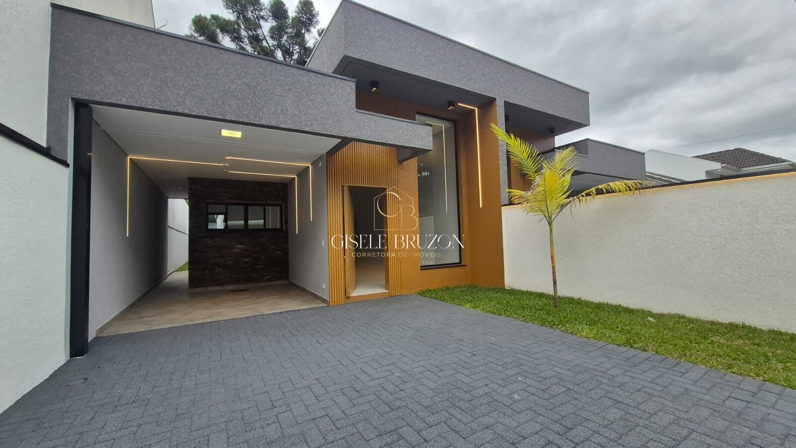 Casa Térrea com 4 dormitórios no Águas Bela - SJP