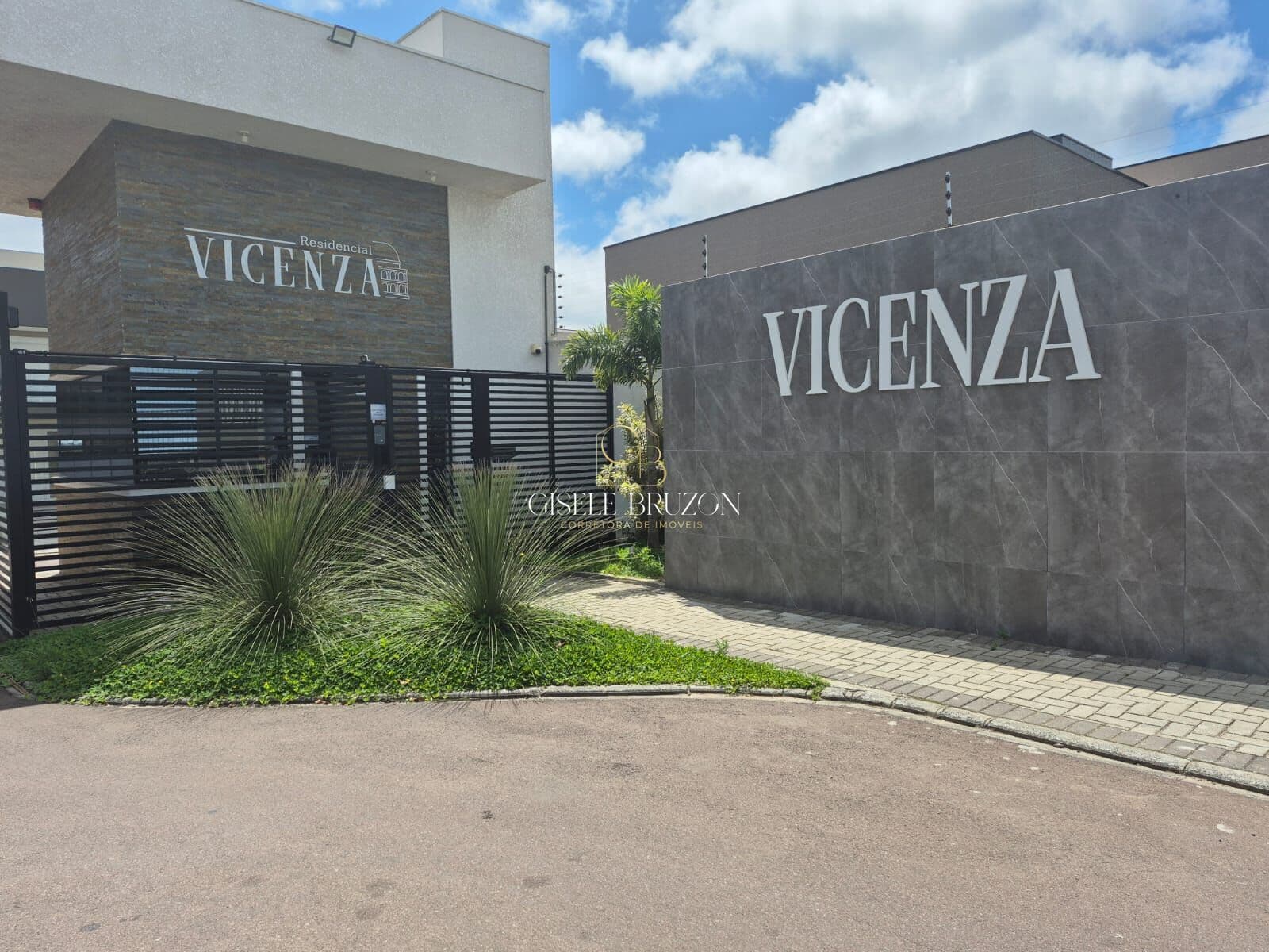 Terreno a venda no Condomínio Vicenza - SJP