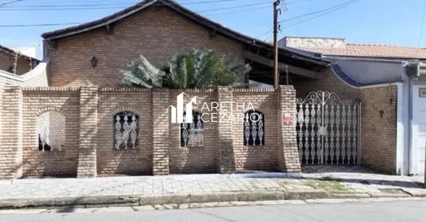 Casa com 04 dormitórios sendo uma suíte à venda, 185m² por R$ 540.000,00 - Jardim Independência - Taubaté - SP